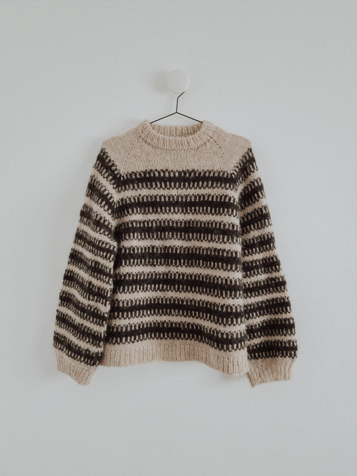 Bjørk Raglan Sweater Knitting Pattern – Ulven Knit