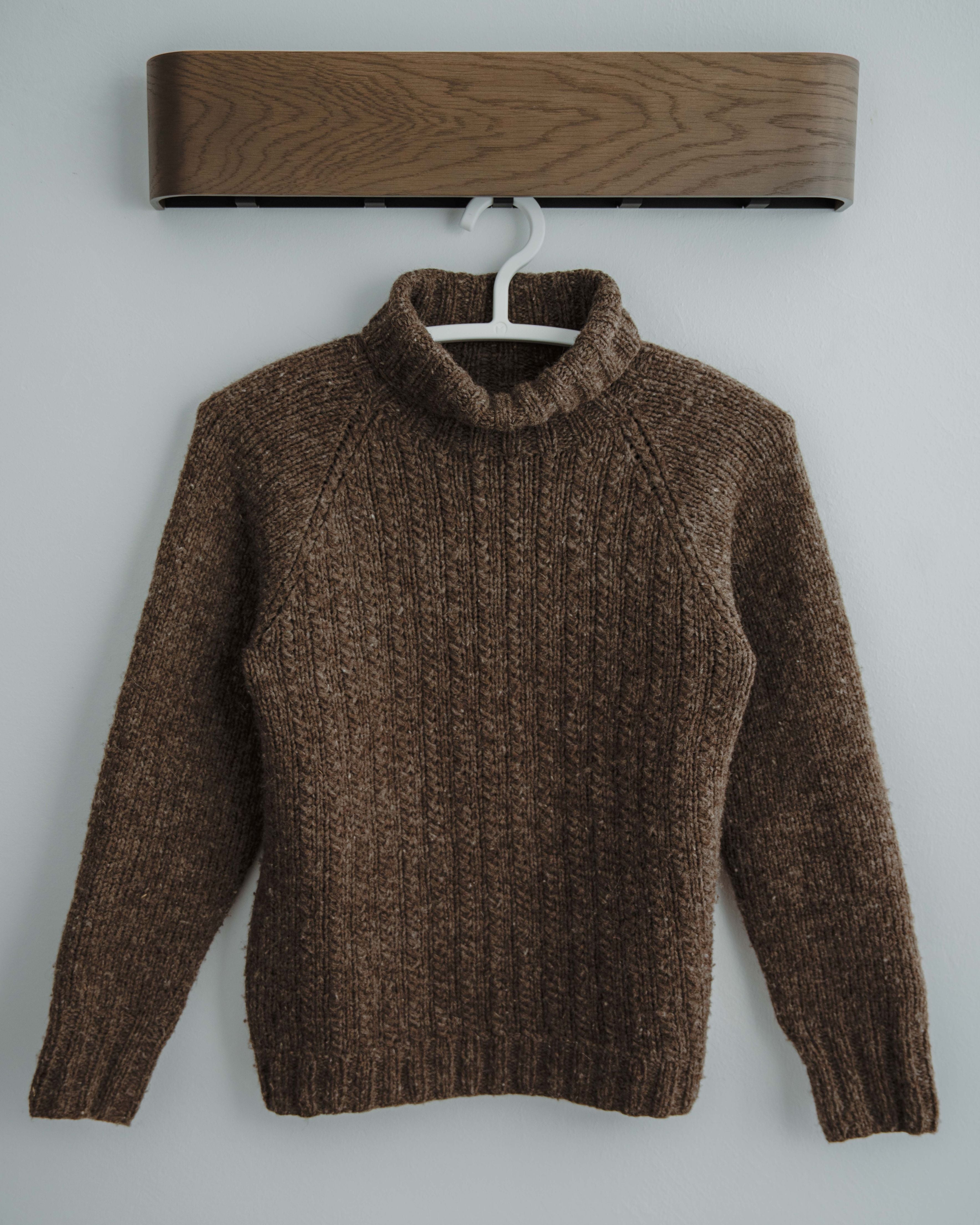 Fisherman's Raglan – Aran Textured Sweater Pattern | Ulven Knit