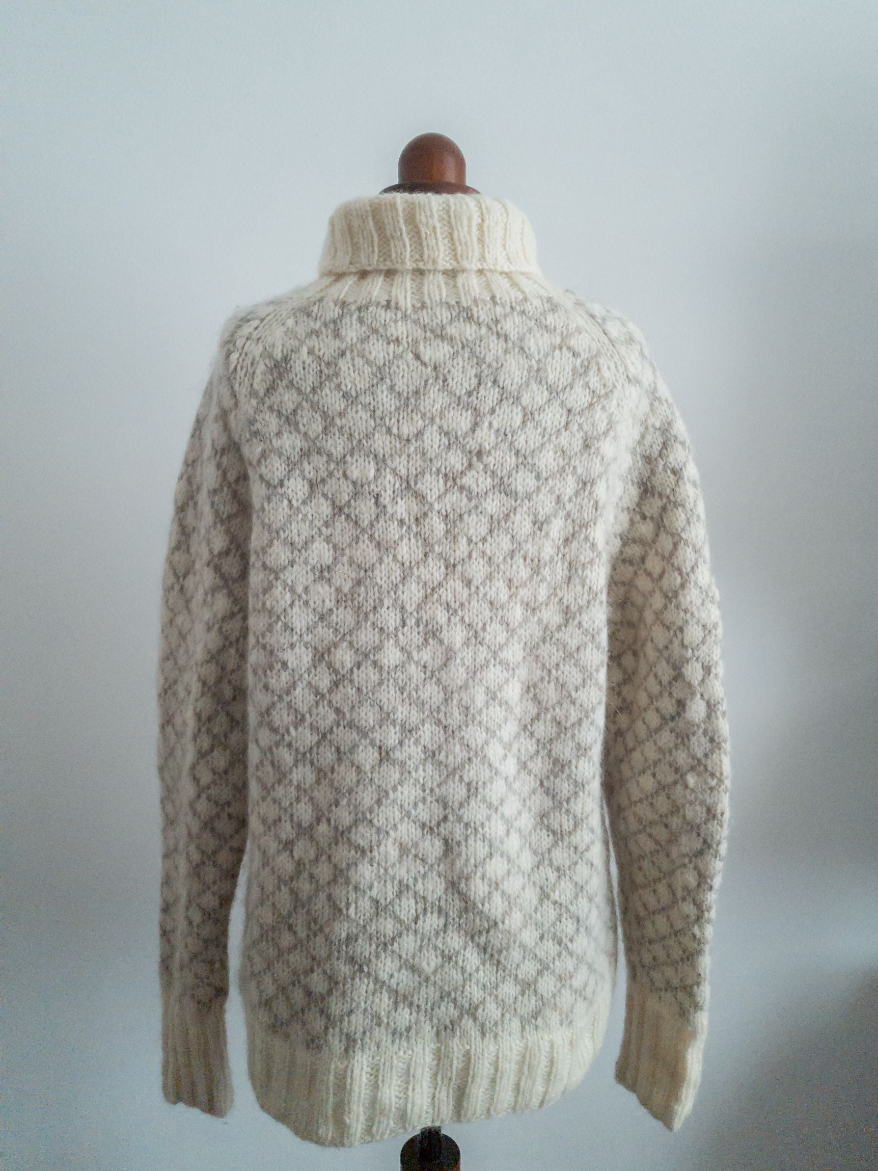 Heritage Sweater – Size S/M – Marketing Sample